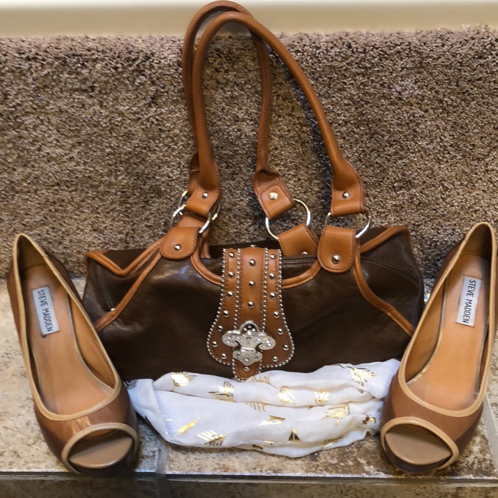 Stylish Steve Madden Heels w/ Embellished Handbag